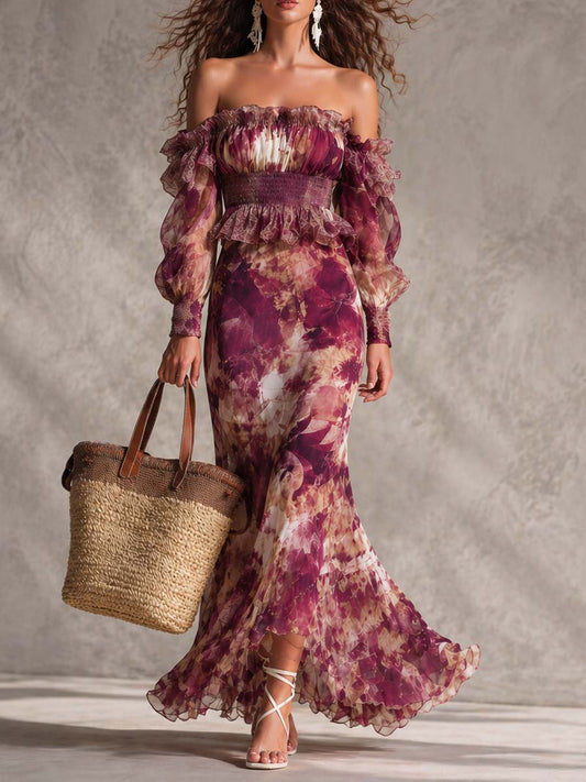Vestido largo rosa con estampado floral y hombros al aire, de muselina