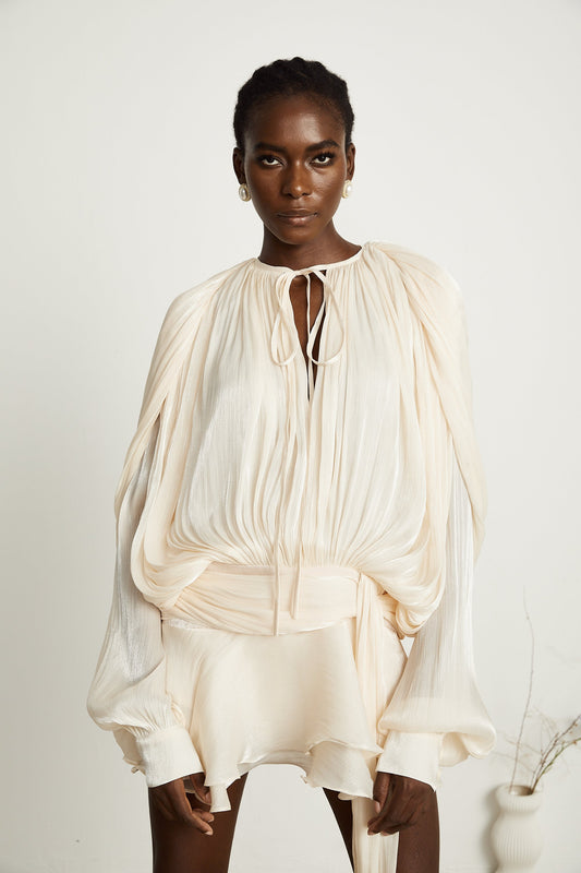 Mini vestido con volantes y pliegues neutro Eugénia