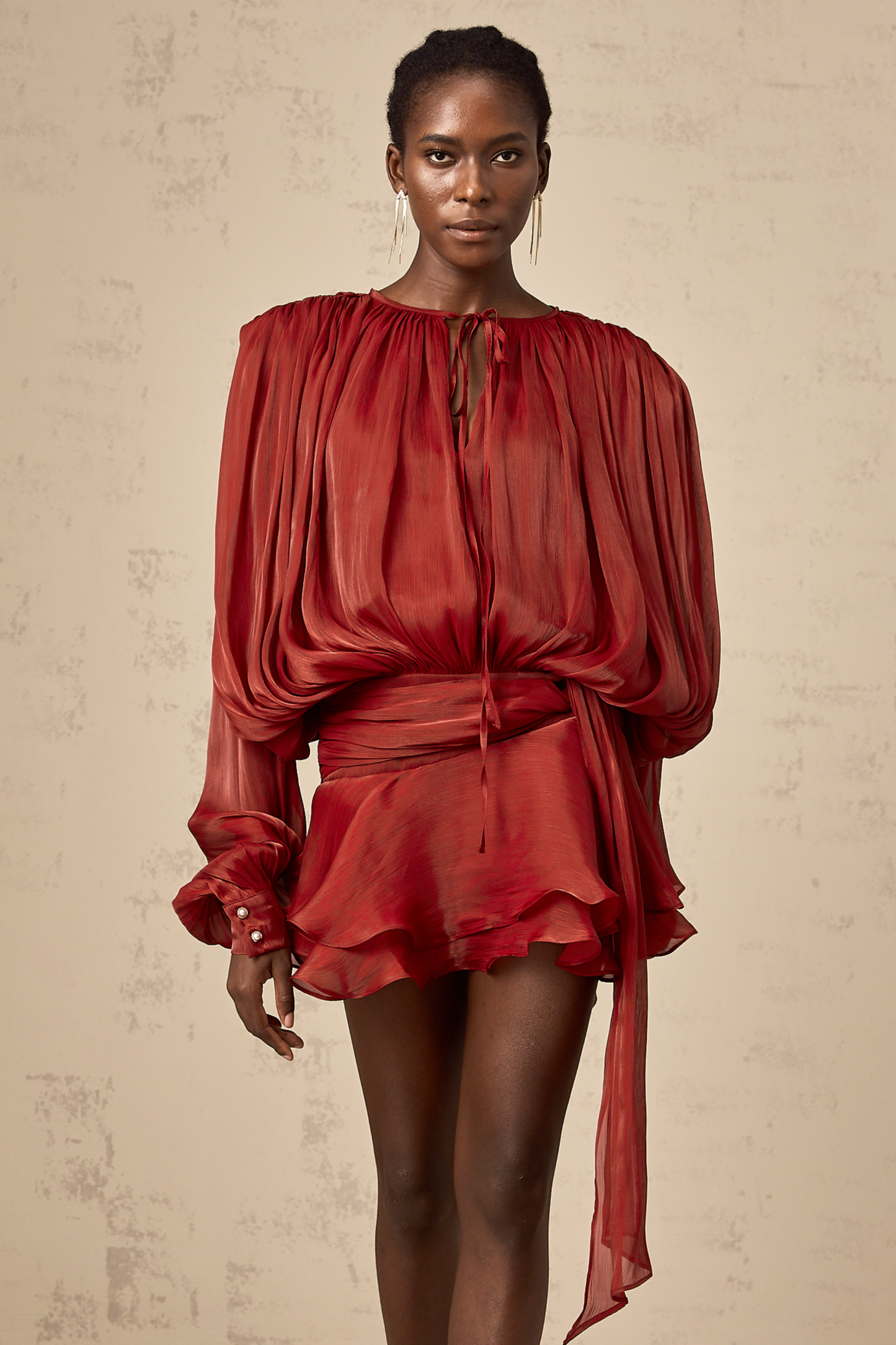 Vestido mini con volantes y pliegues completos Eugénia Rojo