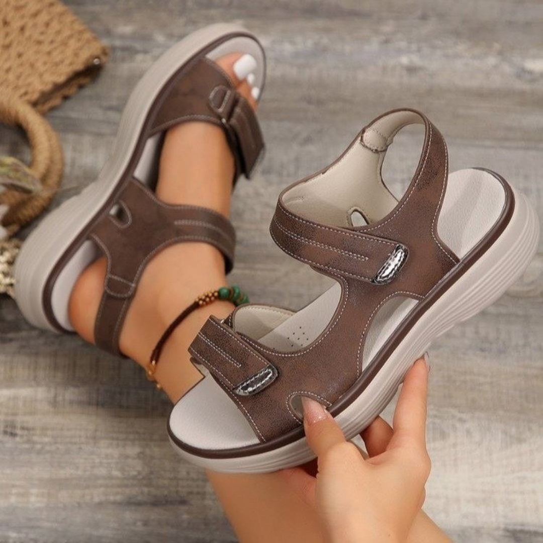 Martina Soler| Sandalias cómodas y ajustables Sophie