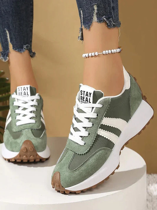 Martina Soler | ZAPATILLAS DEPORTIVAS CÓMODAS CON PLATAFORMA ERGONÓMICA