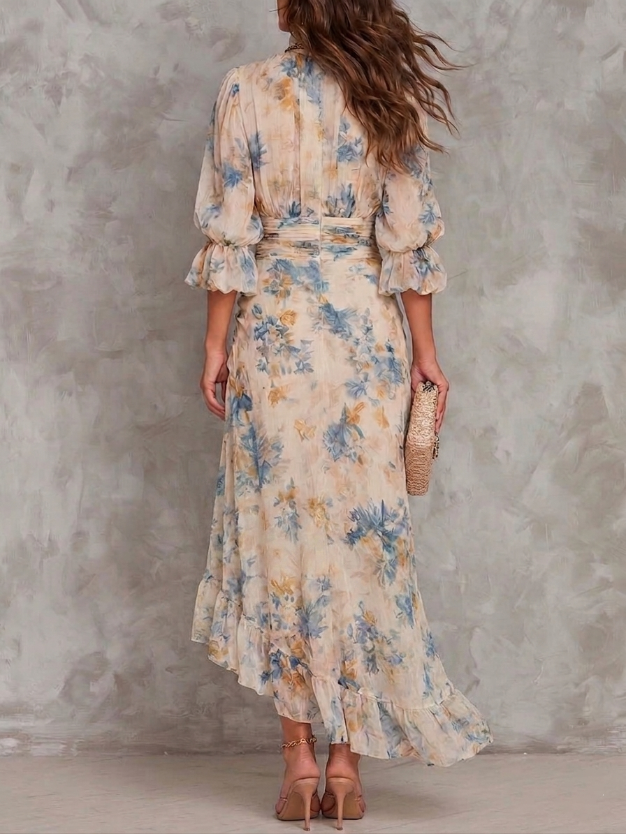 Vestido largo beige con cuello vuelto, estampado floral y efecto pintura al óleo irregular