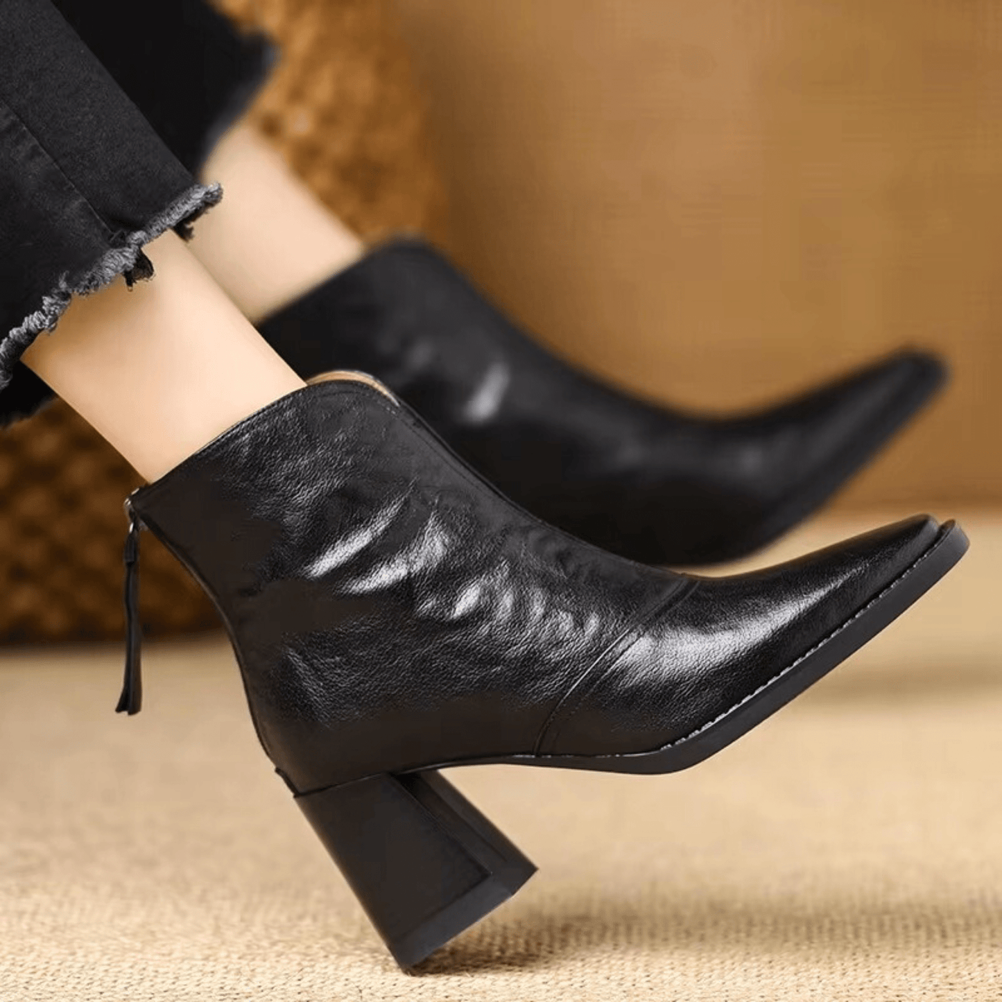 Botines Valeria – Cuero Marrón Chocolate con Tacón Esculpido