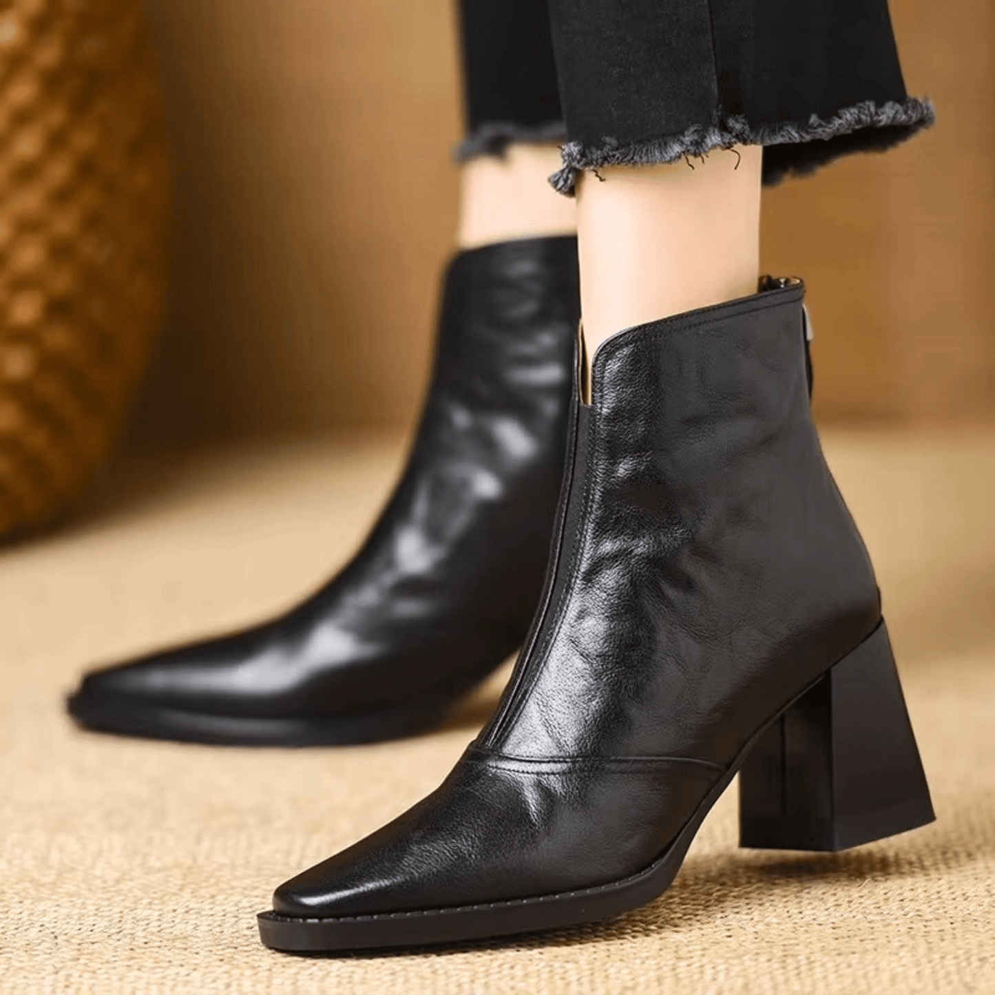 Botines Valeria – Cuero Marrón Chocolate con Tacón Esculpido