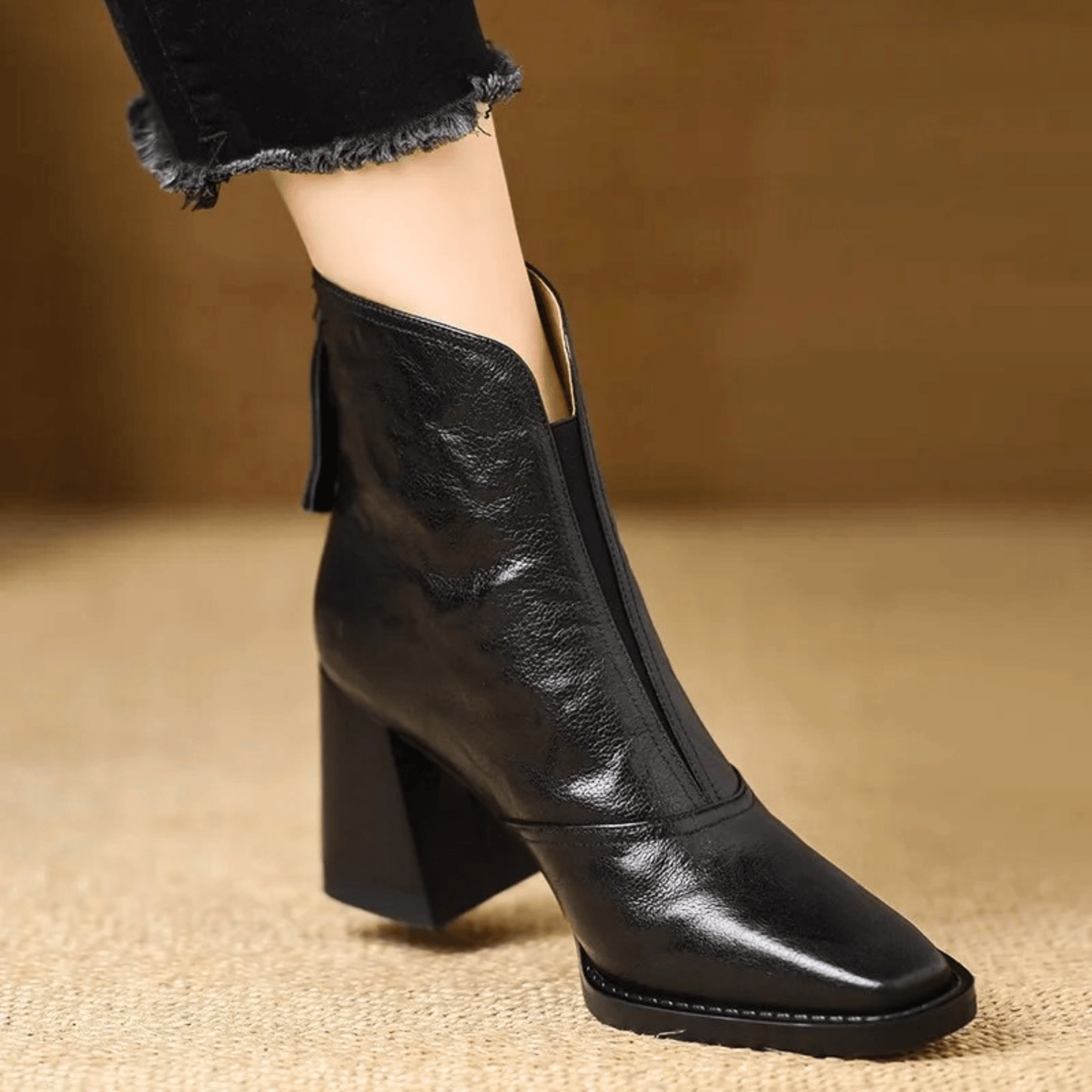 Botines Valeria – Cuero Marrón Chocolate con Tacón Esculpido